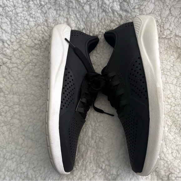 Crocs LiteRide Pacer Womens Size 7 Black White Lace Up Sneaker Shoes 205234 - Picture 5 of 8